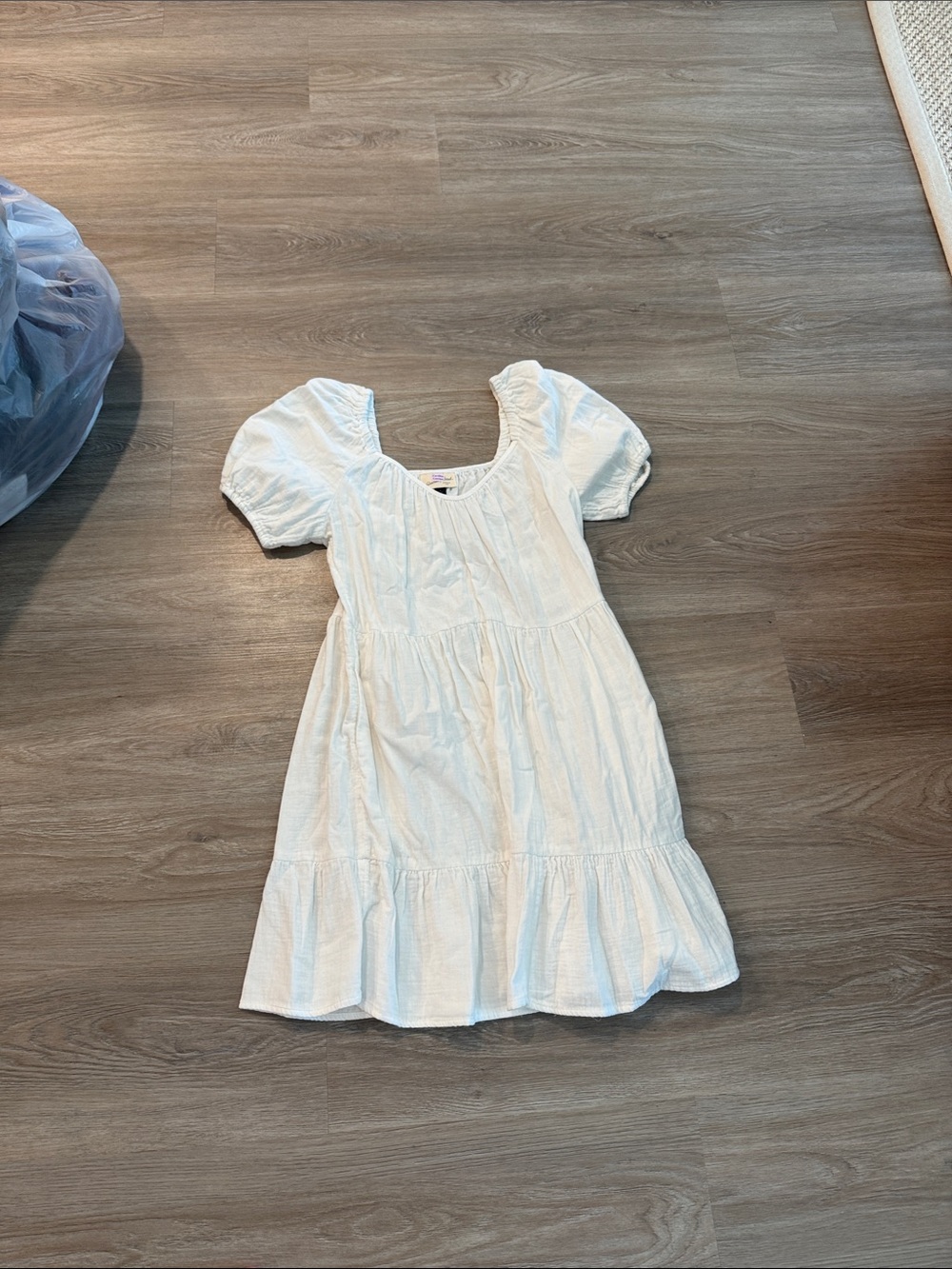 Women's White Puff-Sleeve Tiered Casual Dress